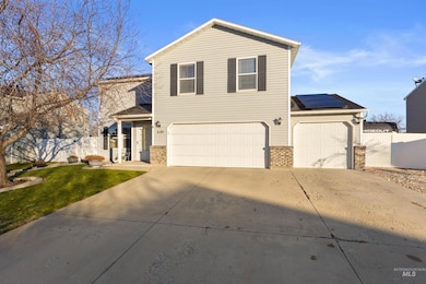 230 E Poplin St, Kuna, ID 83634 - photo 3