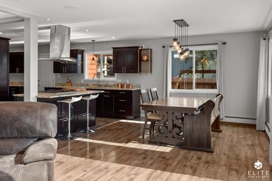 Dining Room & Kitchen