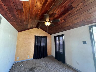 109 W 1st St, Weatherford, TX 76086 - photo 2