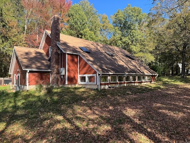 121 Gracey Rd, Canton, CT 06019 - photo 2