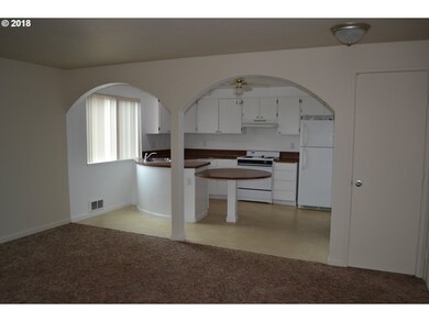 1519 Salishan St SE unit 1529, Salem, OR 97302 - photo 4