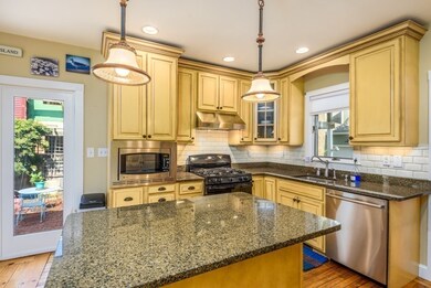 11 Hancock St unit 11R, Newburyport, MA 01950 - photo 6