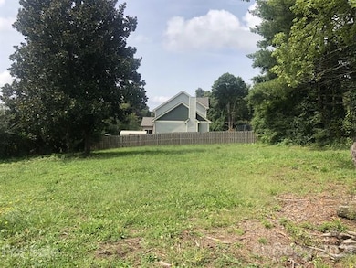 395 Brooklyn Rd, Asheville, NC 28803 - photo 4