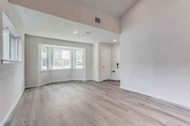 6492 Lontos Dr, Dallas, TX 75214 - photo 7