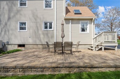 22 Fern Dr, Warren, RI 02885 - photo 7