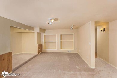8271 Berry Patch Drive-small-021-Downsta