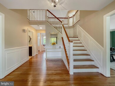15478 Waters Creek Dr, Centreville, VA 20120 - photo 5