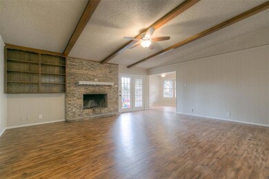 1117 Willowcreek Rd, Cleburne, TX 76033 - photo 4