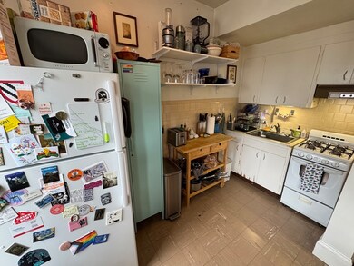 59 Cedar St unit 1R, Somerville, MA 02143 - photo 3