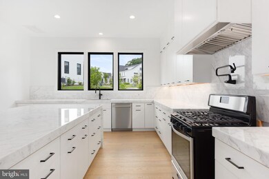 1349 Monitor Ln, McLean, VA 22101 - photo 6