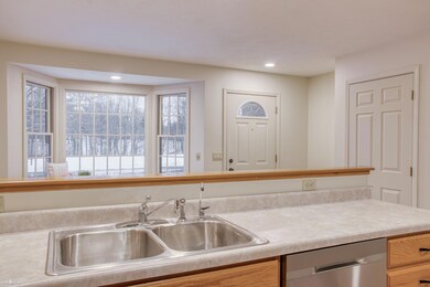 914 Chipman Ln, Owosso, MI 48867 - photo 7