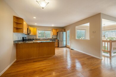 275 Captain Eames Cir unit 275, Ashland, MA 01721 - photo 7