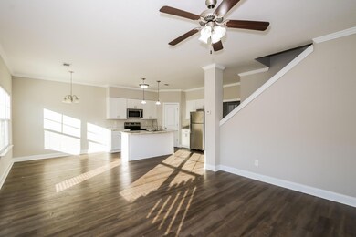 005-photo-living-room-13660380