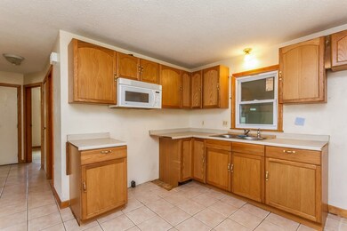 7 Bow St, Manchester, NH 03103 - photo 5