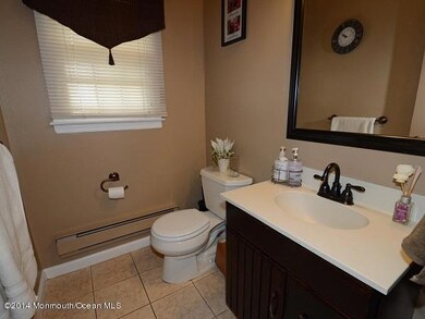 Devonshire powder room