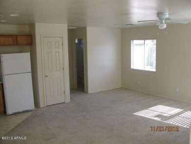 Black Canyon 4 Bed Living