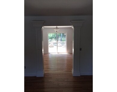 701 Salisbury St, Worcester, MA 01609 - photo 5