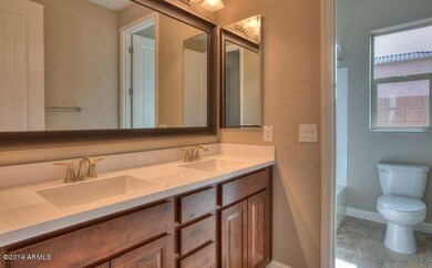 Homesite 54 Master Bath 2