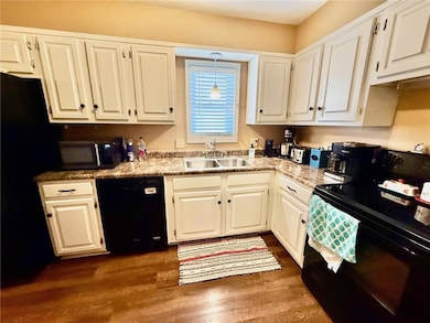 1408 Richard Ave, Parsons, KS 67357 - photo 5