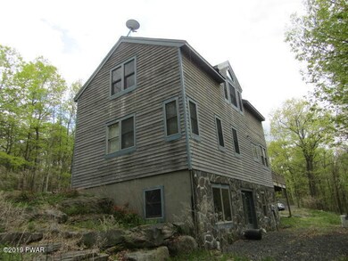 141 Hedge Hollow Ct, Greeley, PA 18425 - photo 4