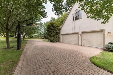 385 Shale Ridge Ct, Powell, OH 43065 - photo 4