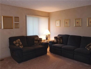 119 W Claremore Dr, Lansing, MI 48911 - photo 3