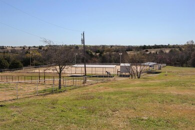 700 Greenwood Rd, Decatur, TX 76234 - photo 2