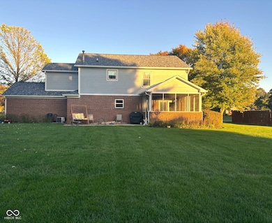 3640 S Applegate Dr, New Palestine, IN 46163 - photo 5