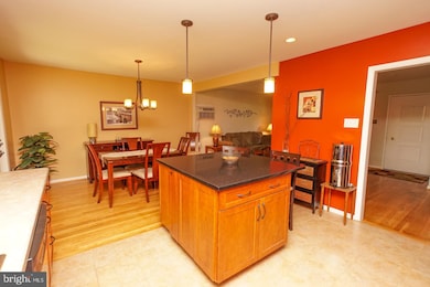 202 Wiltshire Dr, Chalfont, PA 18914 - photo 5