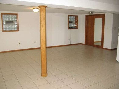 5310 W Nelson St, Chicago, IL 60641 - photo 7