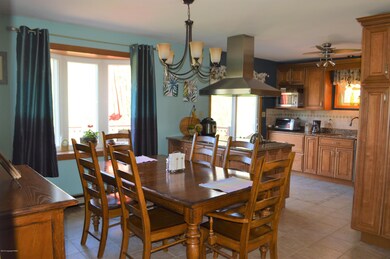 1243 Greenway Ln, Kunkletown, PA 18058 - photo 6