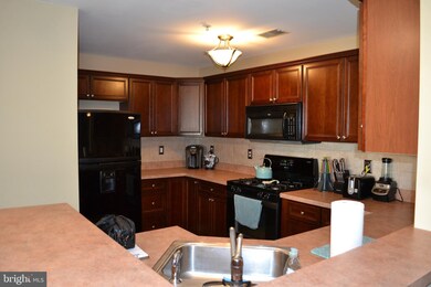 100 Lionheart Ln unit D100, West Deptford, NJ 08086 - photo 6