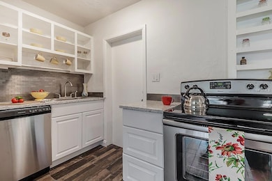 4232 W Bay Vista Ave, Tampa, FL 33611 - photo 6