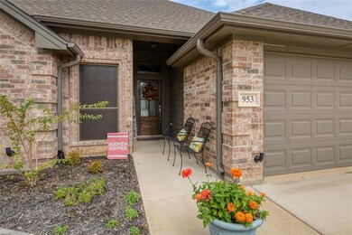 953 Avagail Ave, Springtown, TX 76082 - photo 4