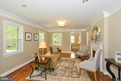 825 Empress Ct, Alexandria, VA 22308 - photo 3