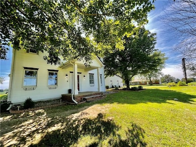 705 S Stringtown Rd, Covington, IN 47932 - photo 5