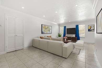 Virtually Staged: You'll be instantly greeted by b