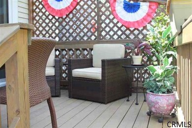 27 Stratton Cir, Troy, NY 12182 - photo 3