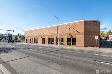 30 S Mission St unit B, Wenatchee, WA 98801 - photo 2