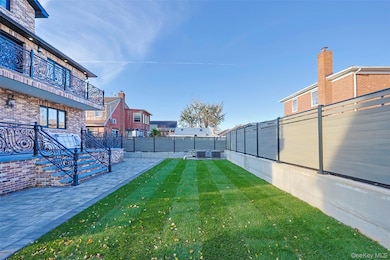 40-41 202nd St, Bayside, NY 11361 - photo 2