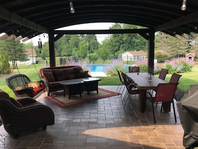 N2748 Alphorn Ln, Appleton, WI 54913 - photo 3