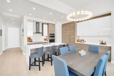 Saltaire unit 706, St. Petersburg, FL 33701 - photo 5