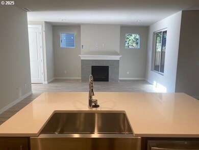 330 W 19th St, Lafayette, OR 97127 - photo 3