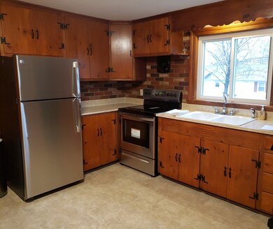 56 Colonial Rd, Lawrence, MA 01843 - photo 6