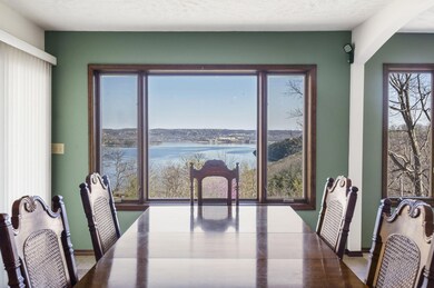 Dining With a VIEW