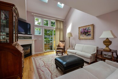 008-Living_Room-4468014-medium