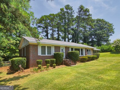 62 Opal St, Hartwell, GA 30643 - photo 2