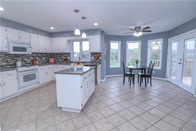 7821 Mullen Rd, Shawnee, KS 66216 - photo 4