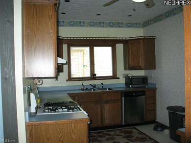2nd Kitchen View