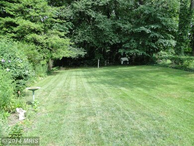 8419 Oakleigh Rd, Parkville, MD 21234 - photo 4